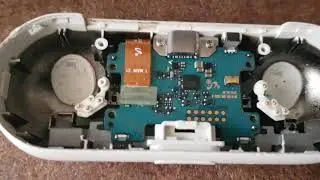 How to disassemble the Samsung Gear Icon X headphones case