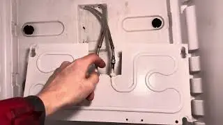 Whirlpool BSNF 9151 OX. Утечка в запенке. На ровном месте.