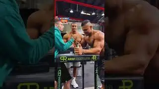Akimbo the king of armwrestling 