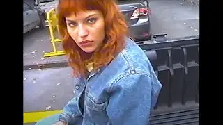 iLY Kuro - Daphne (Official Music Video)