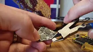 How [not] to remove a flight controller wiring harnesses socket
