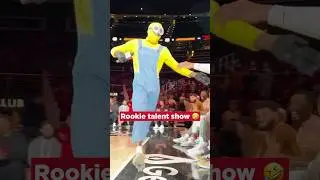 This never disappoints 😂😂 #rookies #hawks #halloween #talentshow #nba