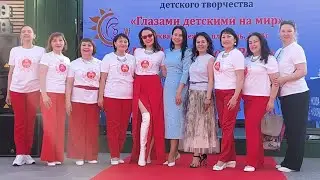 «Йӱржӧ йӱреш»-Хор «Моско Мари» Агаты Симора. Манежная площадь, Москва, 01.06.2024.