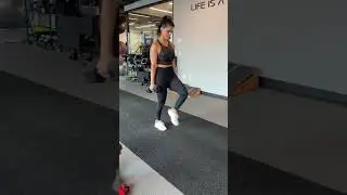 Walking Lunges Dumbells