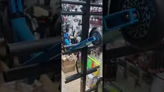 Стойка для продажи самокатов. #велозапчасти #velozapchasti #веломагазин