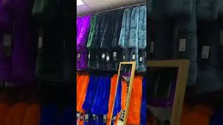 Шуба из Бобрика воротник Песец.