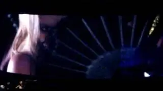 Britney Spears: Everybody's looking for something