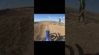 Спрыгнул на китайце с горы😬