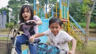 PLAYING BIKE RACING IN THE PARK | Ali Vlog