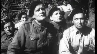 Desmond Llewellyn (aka Q) They were not divided (1950)