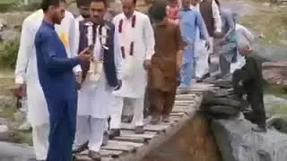 SELFIE K SHOQ NAY DUBODIYA