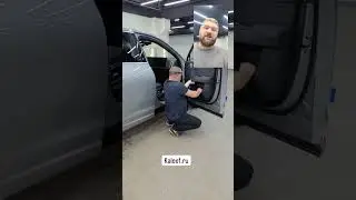 li7 на установке полиуретановой пленки и шумоизоляции салона. Премиум материалами.