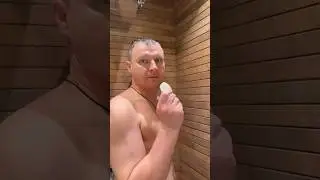 Вот почему косметика так быстро заканчивается 🤬 Дорогущее, блин, мыло для лица 😤 #юмор #муж #жиза