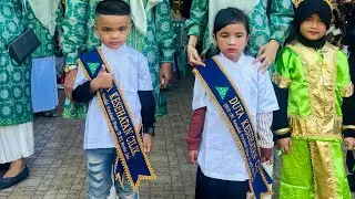 Anak-anak TK CBC menyambut tamu undangan
