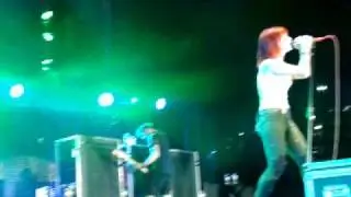 Paramore - Feeling Sorry (7.23.10)