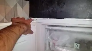 Как перевесить двери холодильника Liebherr fridge change door