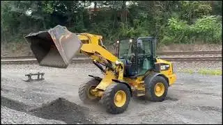 2017 CATERPILLAR 908M For Sale