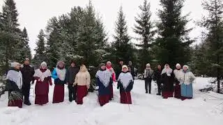 Надела валенки
