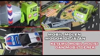 BERMAIN TRUK MOLEN, TRUK DEREK, DAN MOBIL POLISI