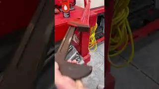 Mega Pipe Wrench