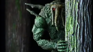 Swamp Thing Vs Man-Thing Toy Photography! | Watchtower Ep 43