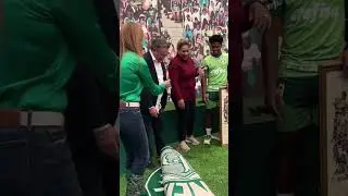 МЛАДШИЙ БРАТ ЭНДРИКА ЗАМОТАЛСЯ В КОВЕР 😂 #футбол #дети #приколысдетьми