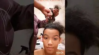 mother's can do anything,let me be a barber today 😁💃