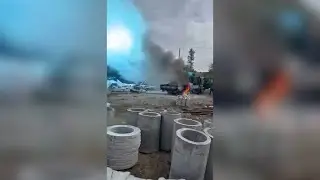 Манипулятор эпично горит и коротит под ЛЭП. Real video