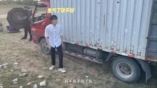 【TNT时代少年团 宋亚轩】时代少年团的拍摄日常 之 亚轩学猩猩？ 哎呀森七七了🤣