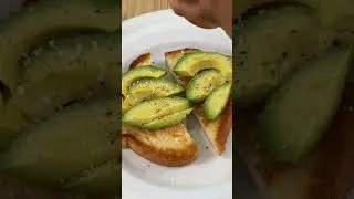 Make this if you can’t poach eggs #brunch #brunchrecipe #cookingtiktok #breakfast #eggsandwich