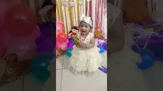 1 year old baby dancing... #shorts #ytshorts