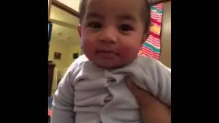 BABY LiKES TO TAKE SELFiES!