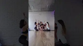 з ученицями 😍 | група зі стрип-пластики у Києві | Exo Elza