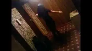 Русская девушка лезгинку танцует