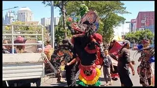 carnaval/arak-arakan Tegal deso Prada kali Kendal di jln.HR.MuhammaD