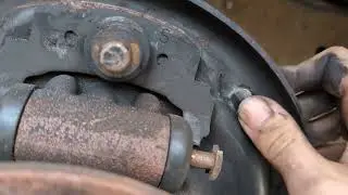 Shorts 6 - Grinding out Backing Plate Contact Points 1997 Ford E-150 Econoline Van