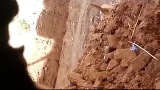 امراة تعري عن نفسها بسبب الغضب