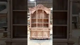 Tủ rượu + tủ sách siêu đẹp. LH: 0905934507