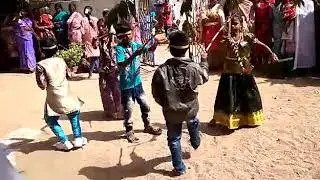 பள்ளி மாணவர்களின் அற்புதமான ஆட்டம்...