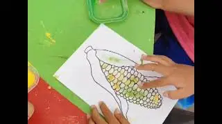 Mewarnai dengan jari
