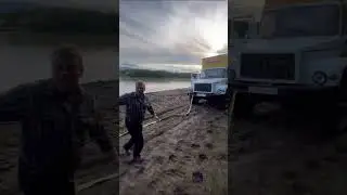 Застрял на Уазике