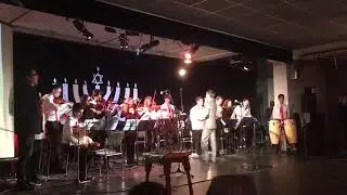 Празднование Хануки.