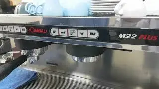 Настройка пролива кофе на кофе машинe @cimbali_official Чимбали М22 Плюс.