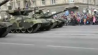 Парад победы на 9 мая в нижнем тагиле