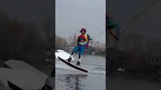 С наступающим Новым годом! Прогрессируйте без травм, живите по феншую и будете счастливы! Мира всем!