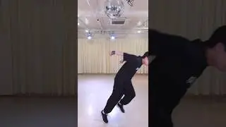 歌いながら踊ってみました🕺🎤恥ずかしく最後逃げました💨笑【おまけ動画】#ダンスボーカル #Daice #ダンス