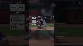 Luis Robert Jr. launches a 470-foot home run