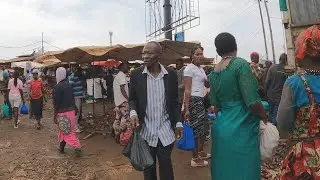 Inside an African Local Community Market 🌍🇺🇬
