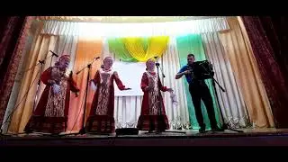 Ансамбль народной песни Рябинушка. Иркутянская деревня.