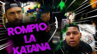 Fuimos a una tienda de KATANAS y pasa esto!